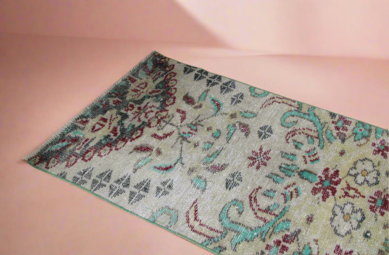 “Odette” Turkish rug • 2’ x 3.8’