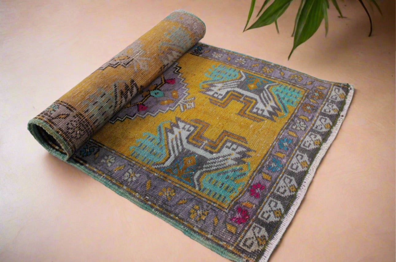 "Goldie" Vintage Oushak Rug •1.6 x 3.1 ft