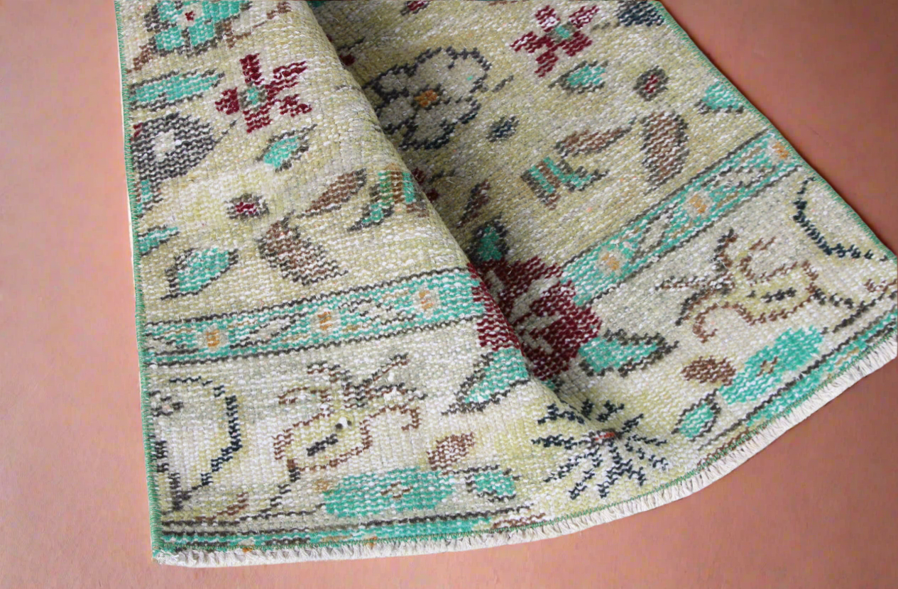 “Odette” Turkish rug • 2’ x 3.8’