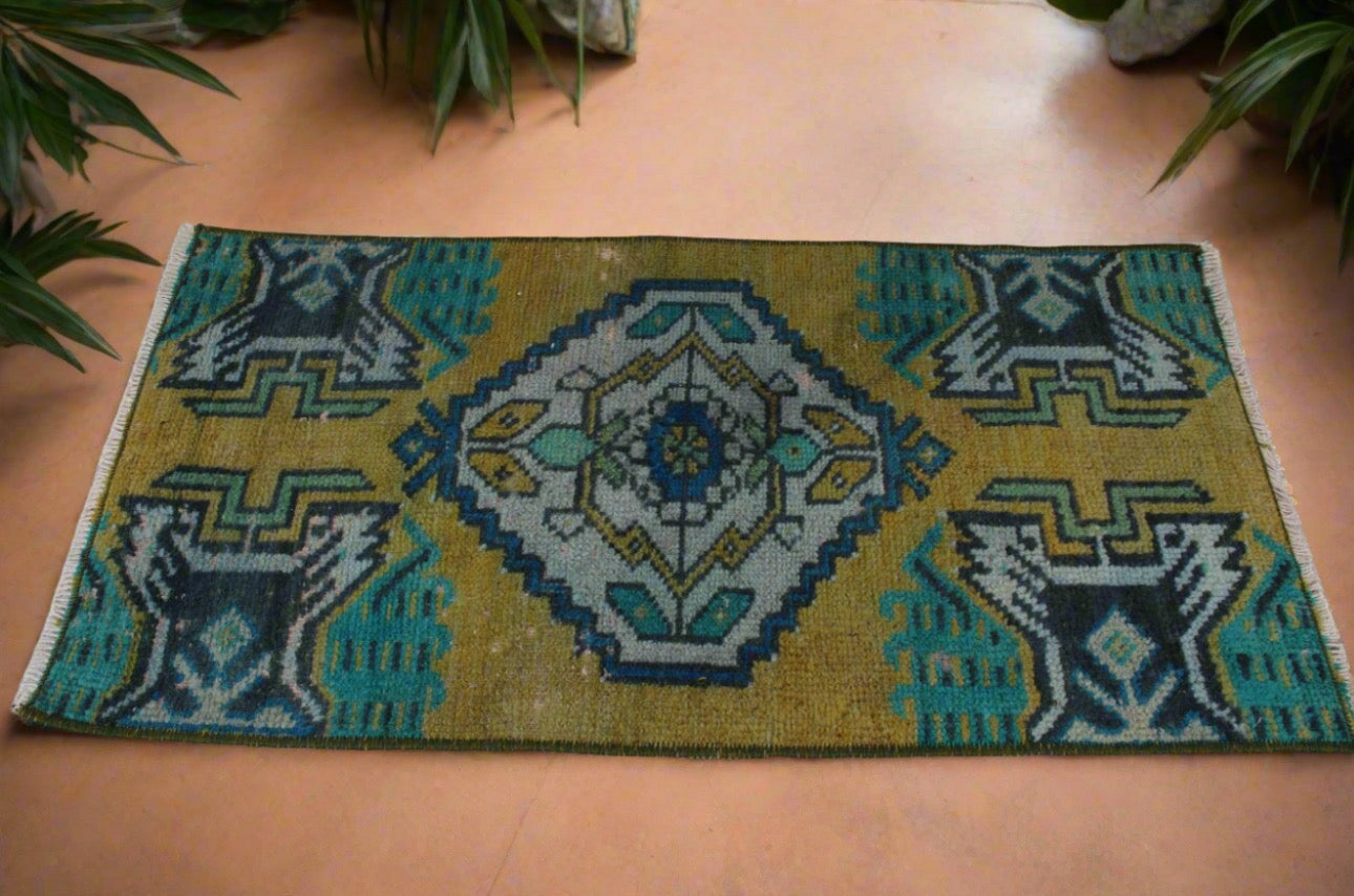 "Joni" Vintage Oushak Rug • 1.3' x 2.5'