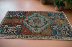 "Odessa" Vintage Oushak Rug • 1.5 x 2.6 ft