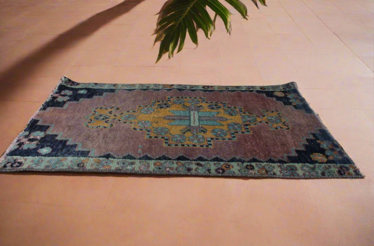 "Cass" Vintage Oushak Rug •1.6 x 2.6ft
